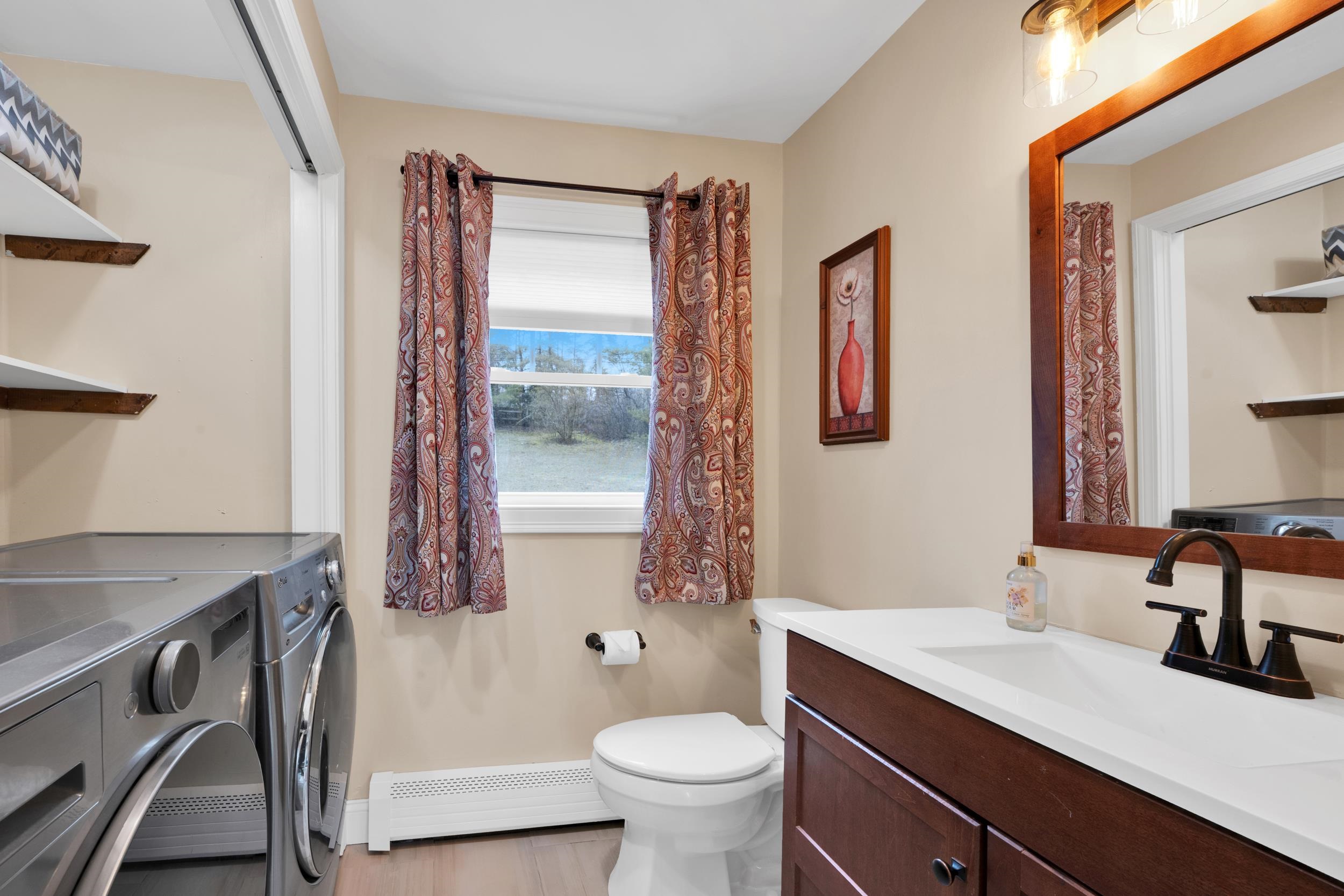 25 Riverview Circle Litchfield, NH 03052 - Photo 8 of 50