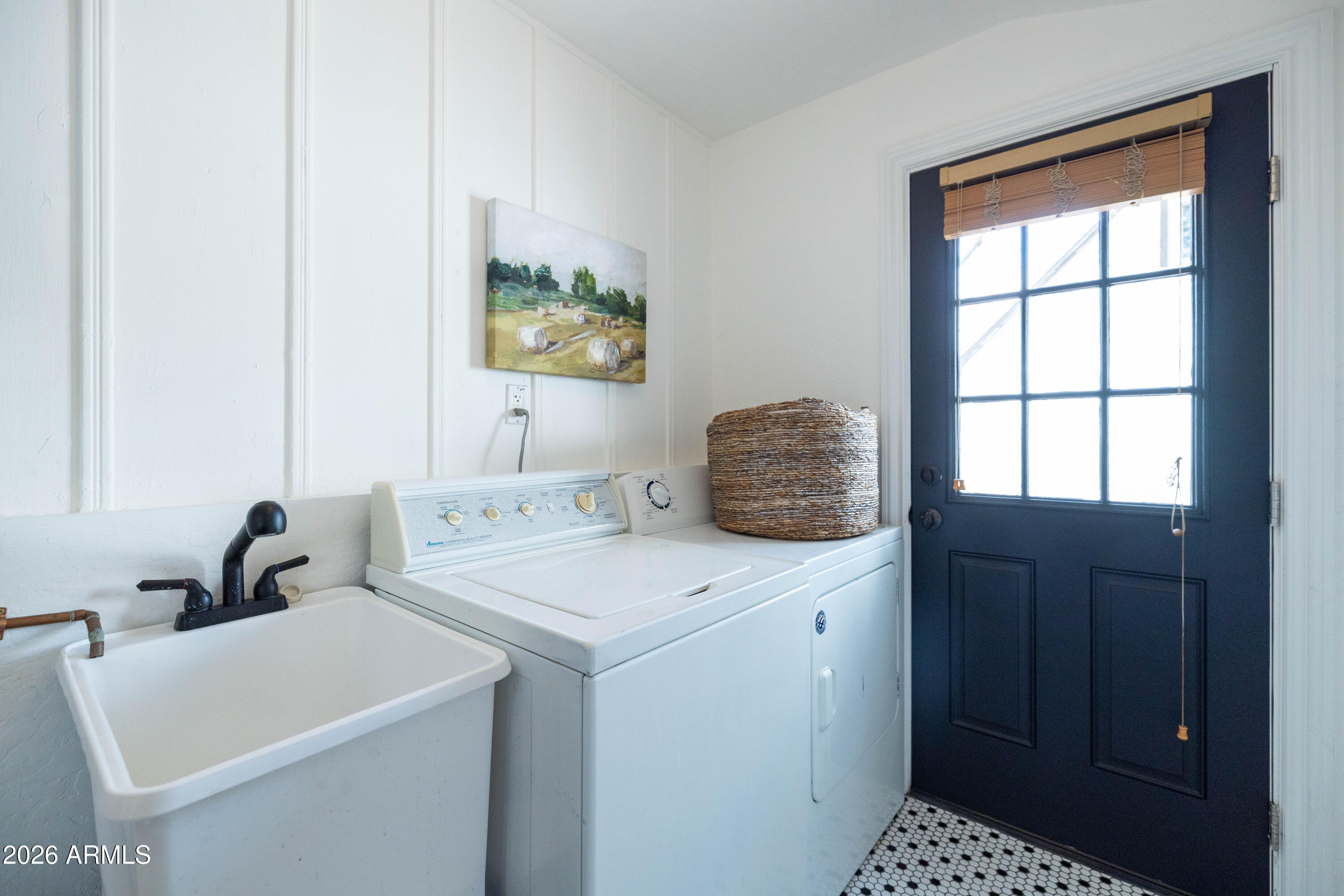 30 West Edgemont Avenue Phoenix, AZ 85013 - Photo 26 of 68 Laundry
