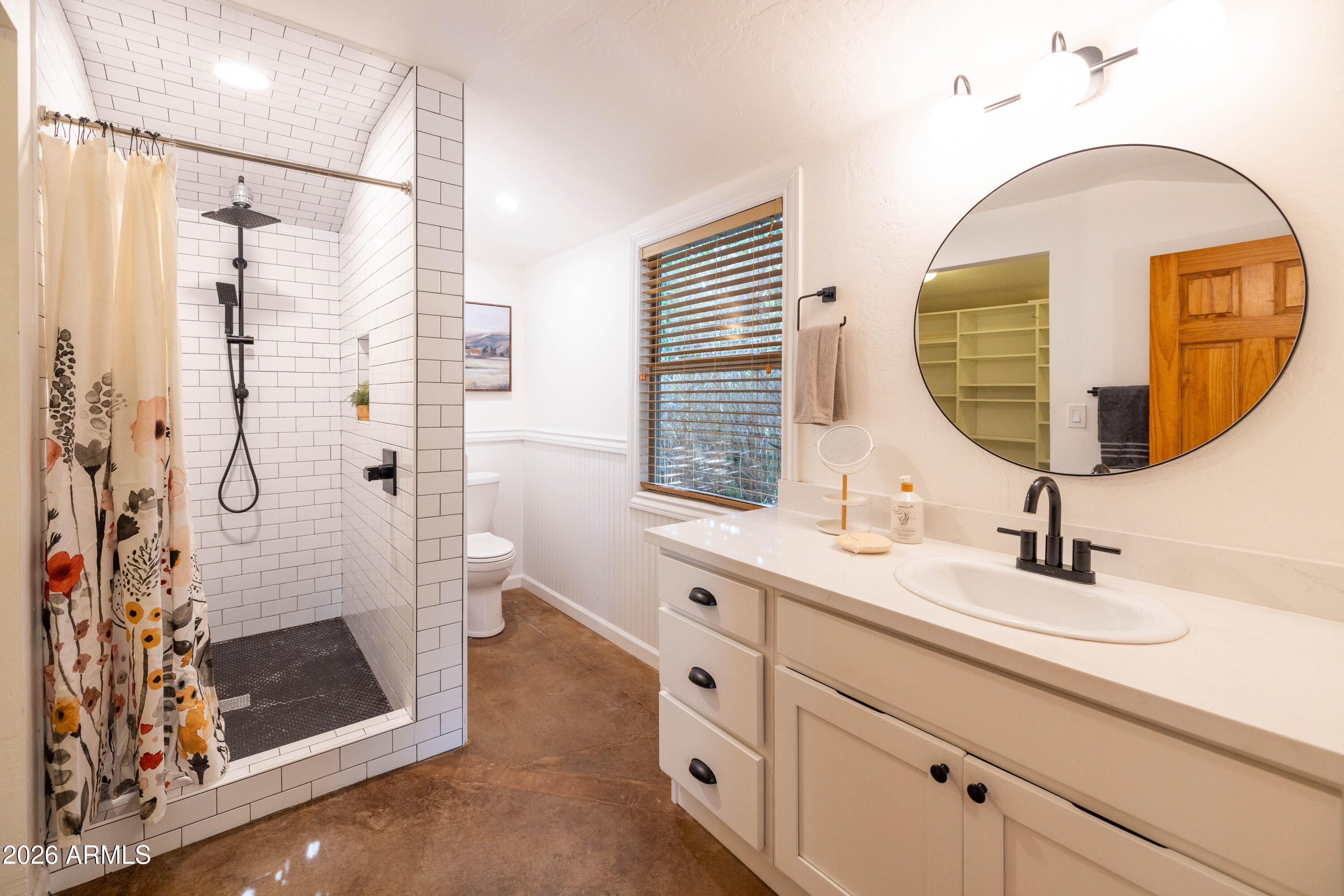 30 West Edgemont Avenue Phoenix, AZ 85013 - Photo 41 of 68 Primary Bathroom