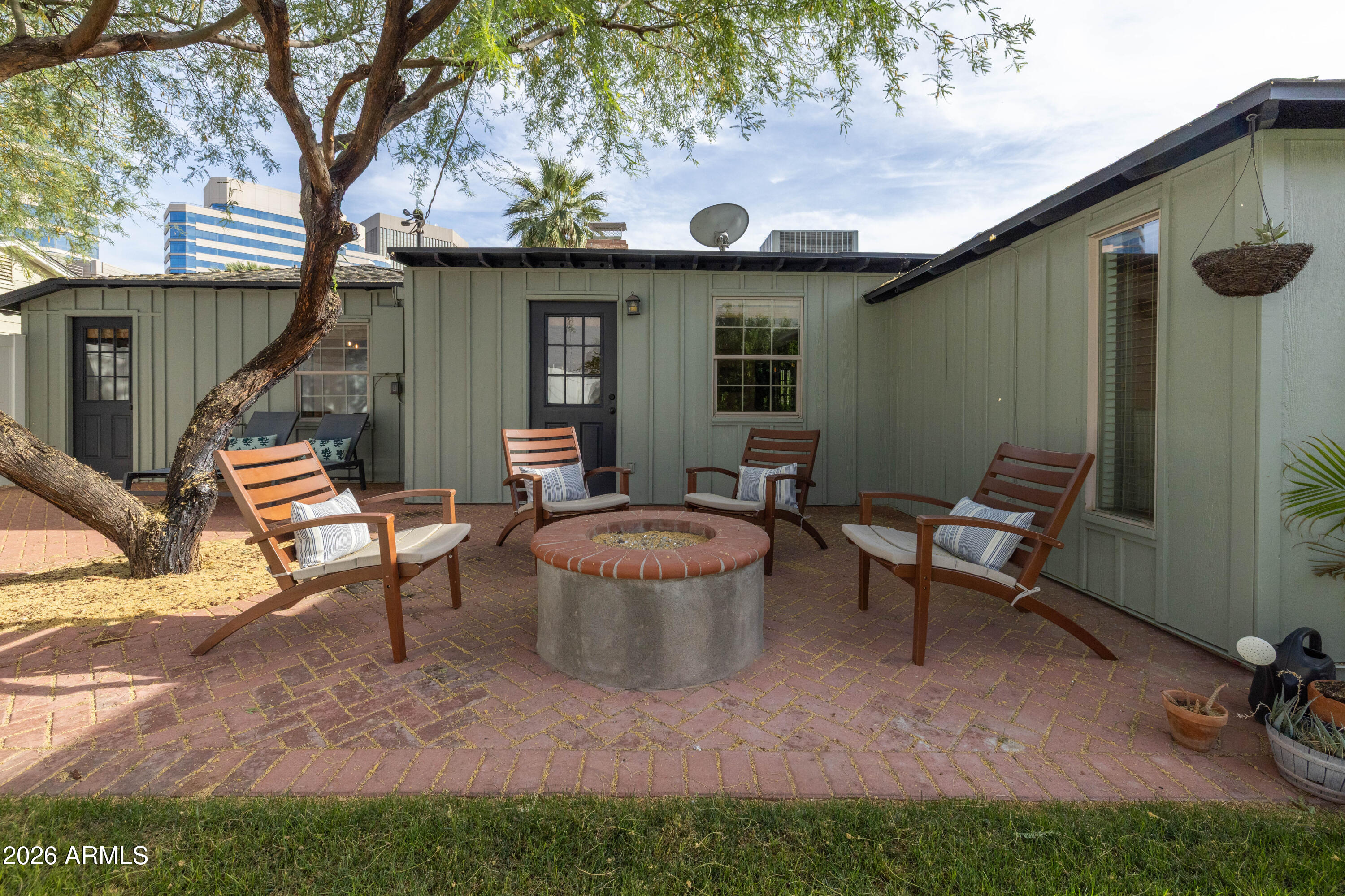 30 West Edgemont Avenue Phoenix, AZ 85013 - Photo 45 of 68 Great Patio