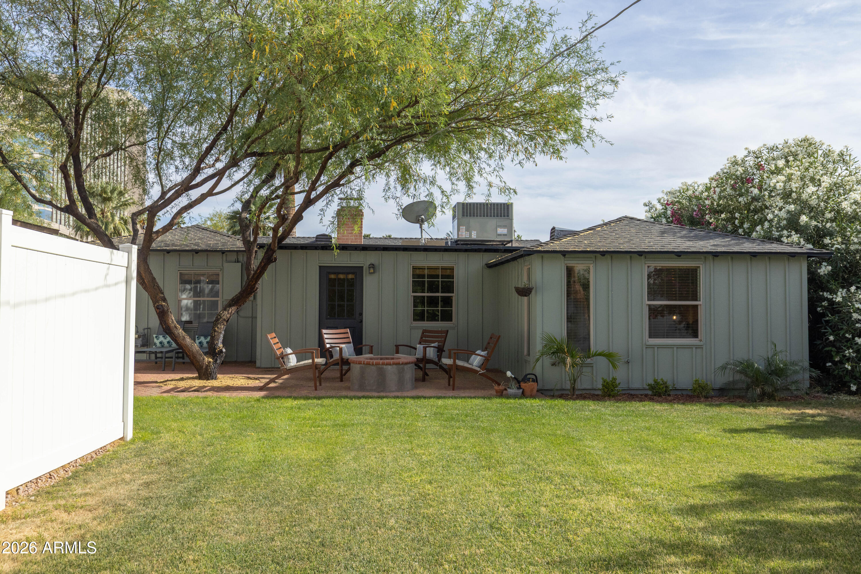 30 West Edgemont Avenue Phoenix, AZ 85013 - Photo 47 of 68 Large Trees