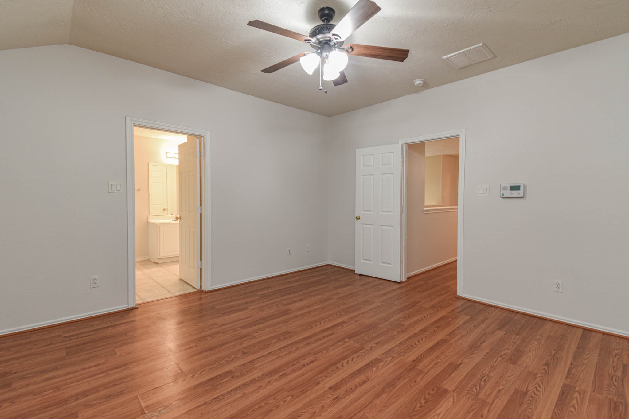 213 Summerhaze Circle Spring, TX 77382 - Photo 20 of 32 Primary bedroom