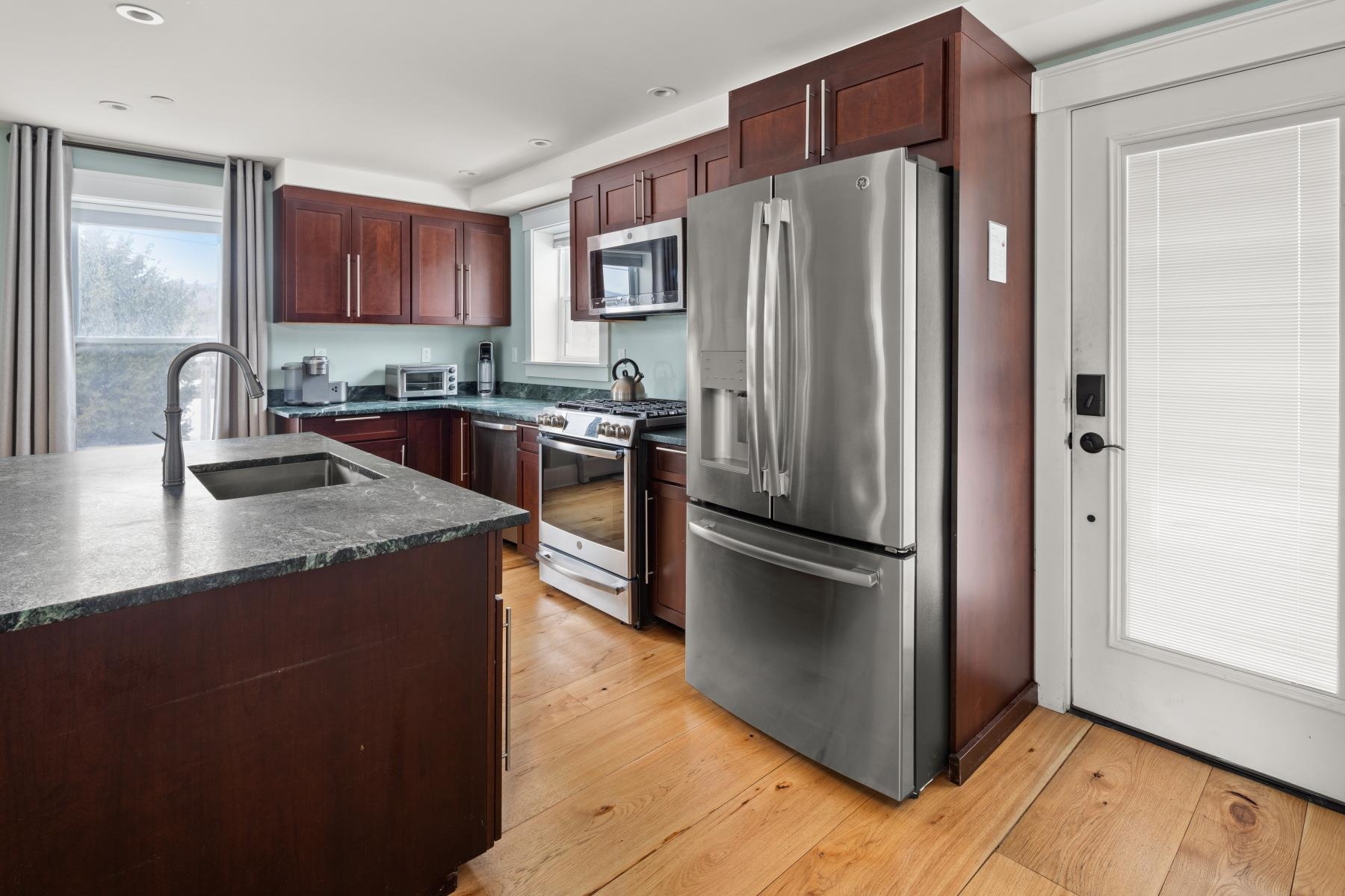 4706 Waterbury-Stowe Road, Unit 1&2 Waterbury, VT 05677 - Photo 14 of 49