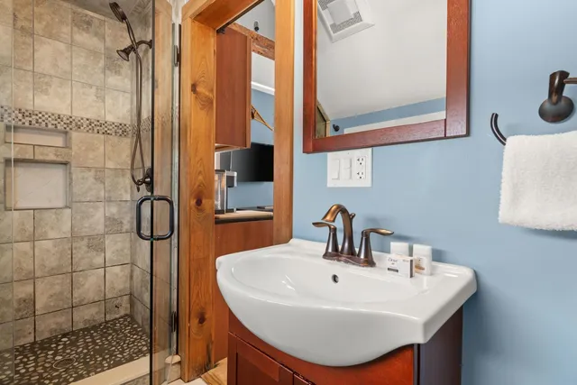 $1,100,000 | 4706 Waterbury-Stowe Road, Unit 1&2, Waterbury, VT 05677