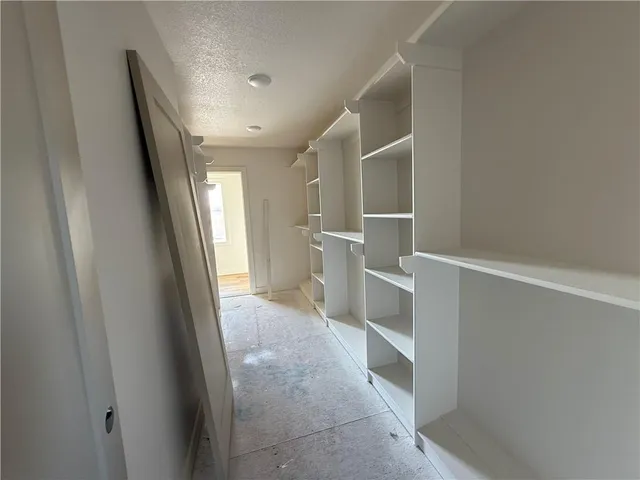 $460,500 | 704 Southeast 21st Street, Oak Grove, MO 64075