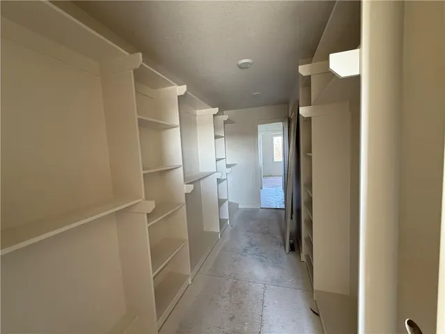 $460,500 | 704 Southeast 21st Street, Oak Grove, MO 64075