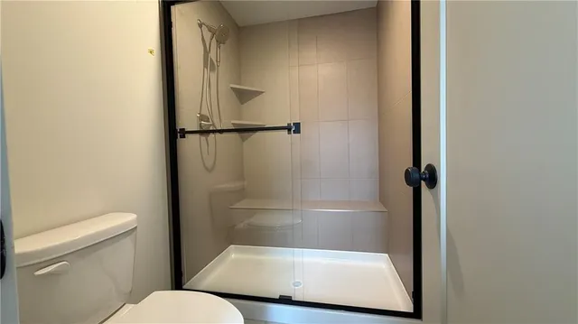 $460,500 | 704 Southeast 21st Street, Oak Grove, MO 64075