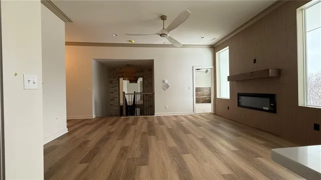 $460,500 | 704 Southeast 21st Street, Oak Grove, MO 64075