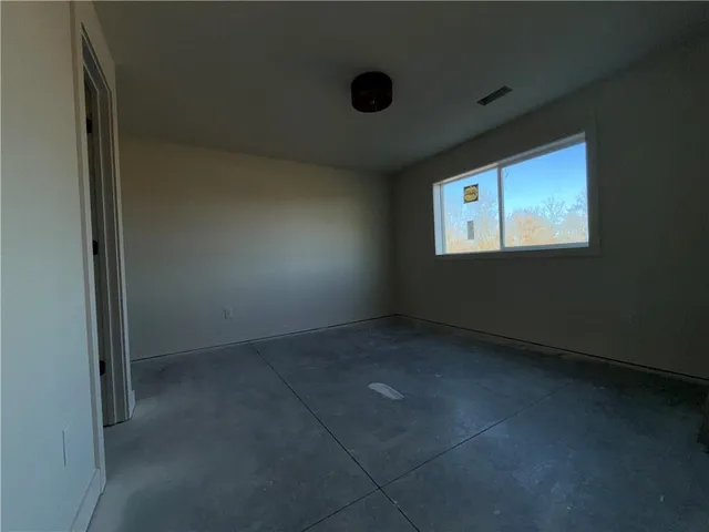 $460,500 | 704 Southeast 21st Street, Oak Grove, MO 64075