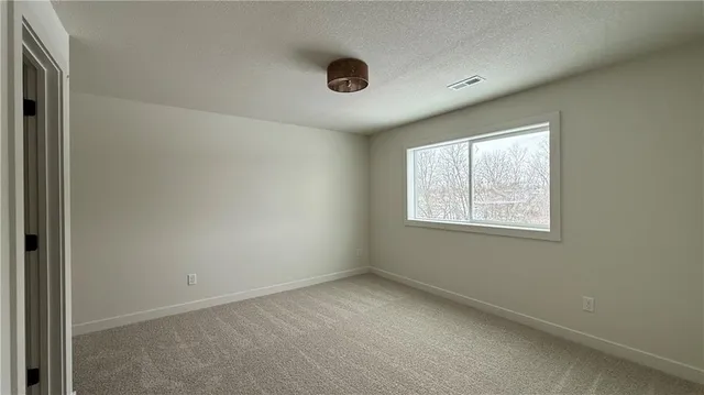 $460,500 | 704 Southeast 21st Street, Oak Grove, MO 64075