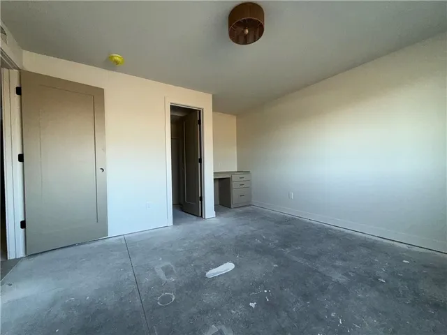 $460,500 | 704 Southeast 21st Street, Oak Grove, MO 64075