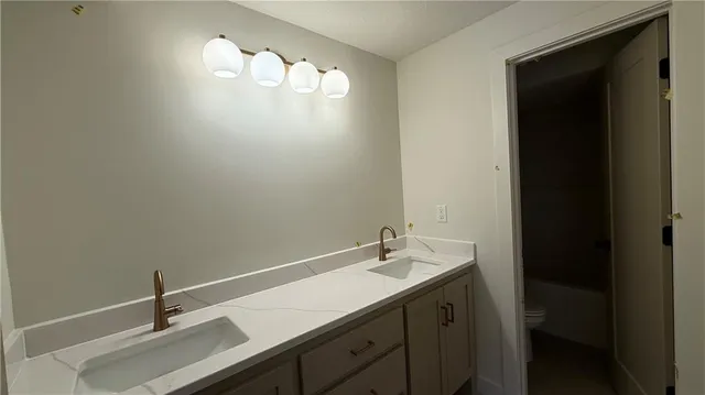 $460,500 | 704 Southeast 21st Street, Oak Grove, MO 64075