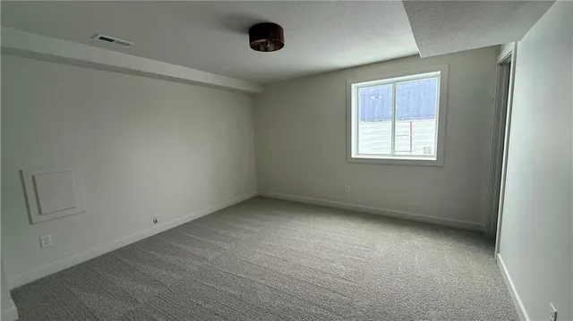 $460,500 | 704 Southeast 21st Street, Oak Grove, MO 64075