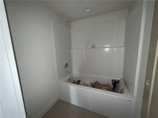 $460,500 | 704 Southeast 21st Street, Oak Grove, MO 64075