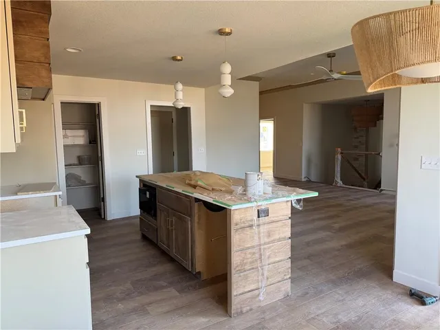 $460,500 | 704 Southeast 21st Street, Oak Grove, MO 64075