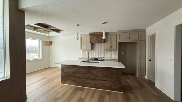 $460,500 | 704 Southeast 21st Street, Oak Grove, MO 64075