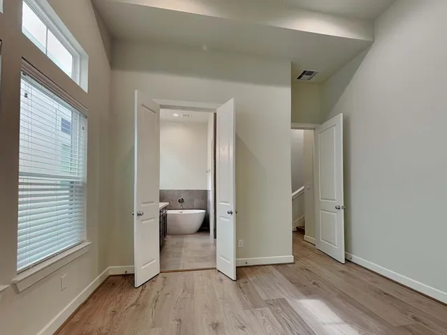 $2,399 | 6379 Paddington Bend Drive, Houston, TX 77008