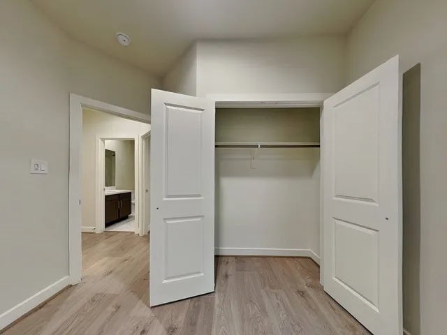 $2,399 | 6379 Paddington Bend Drive, Houston, TX 77008