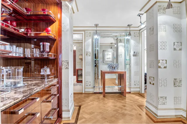 $6,800,000 | 1 Central Park South, Unit 1813 | Central Park South