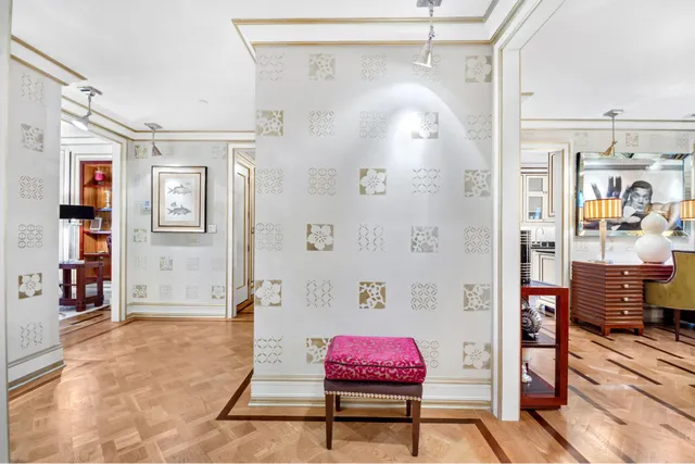 $6,800,000 | 1 Central Park South, Unit 1813 | Central Park South