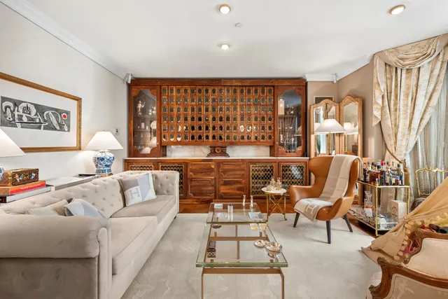 $6,800,000 | 1 Central Park South, Unit 1813 | Central Park South