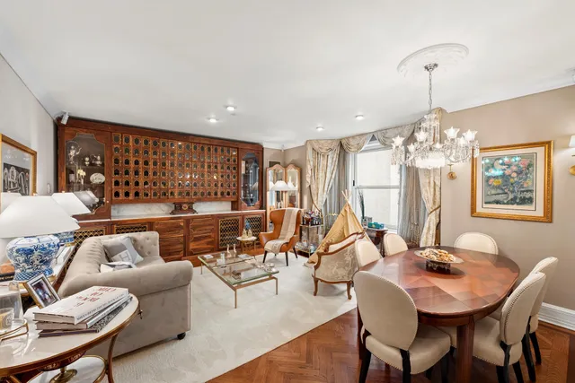 $6,800,000 | 1 Central Park South, Unit 1813 | Central Park South