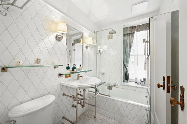 $6,800,000 | 1 Central Park South, Unit 1813 | Central Park South