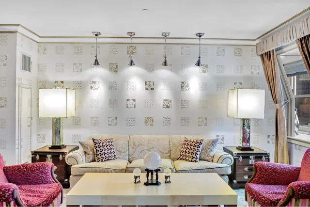 $6,800,000 | 1 Central Park South, Unit 1813 | Central Park South