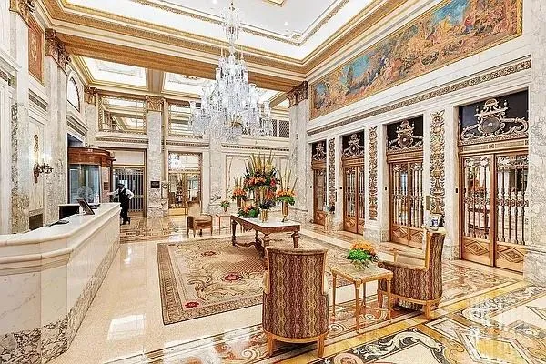 $6,800,000 | 1 Central Park South, Unit 1813 | Central Park South