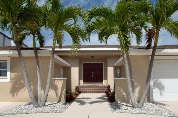$6,000 | 2504 Hibiscus Drive West, Belleair Beach, FL 33786
