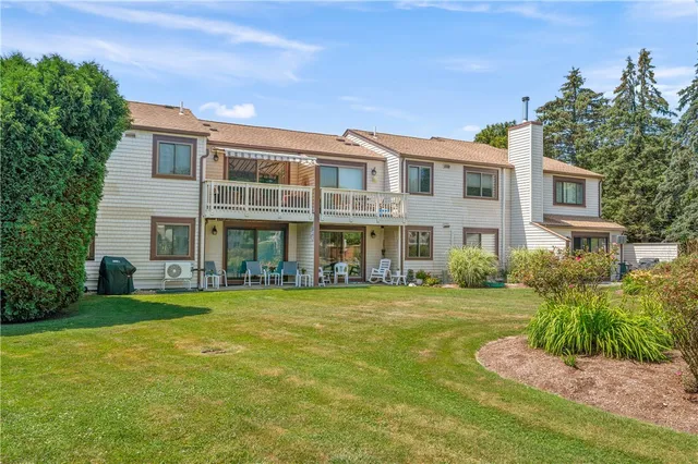 $449,900 | 30 Sweet Meadows Court, Unit 26, Narragansett, RI 02882