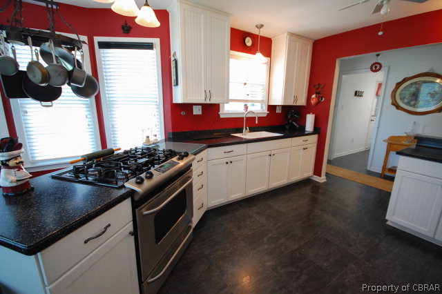 353 Sibleys Landing Road Saluda, VA 23149 - Photo 19 of 27