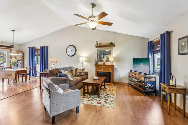 $369,900 | 428 West Seward Street, Poynette, WI 53955