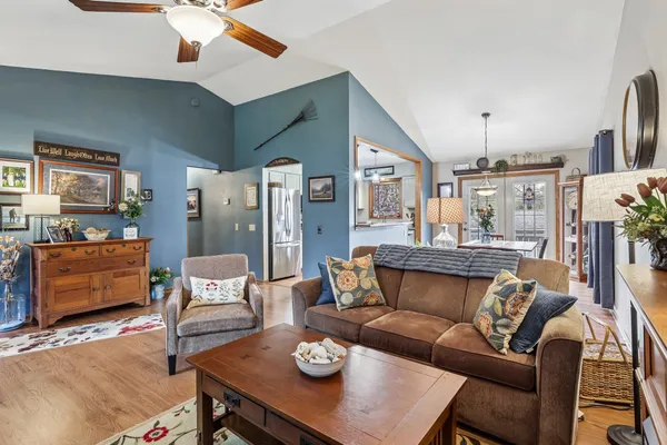 $369,900 | 428 West Seward Street, Poynette, WI 53955