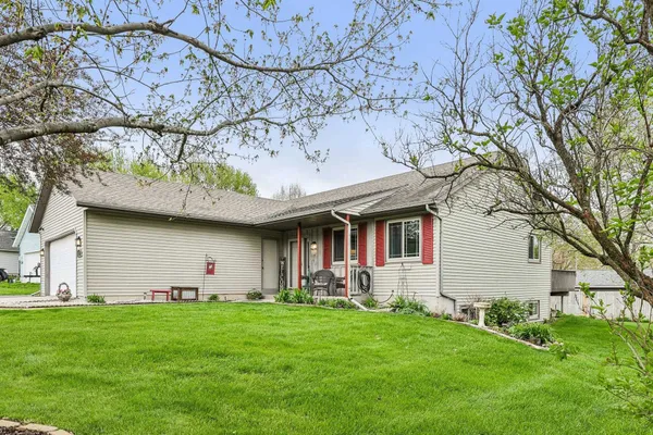 $369,900 | 428 West Seward Street, Poynette, WI 53955