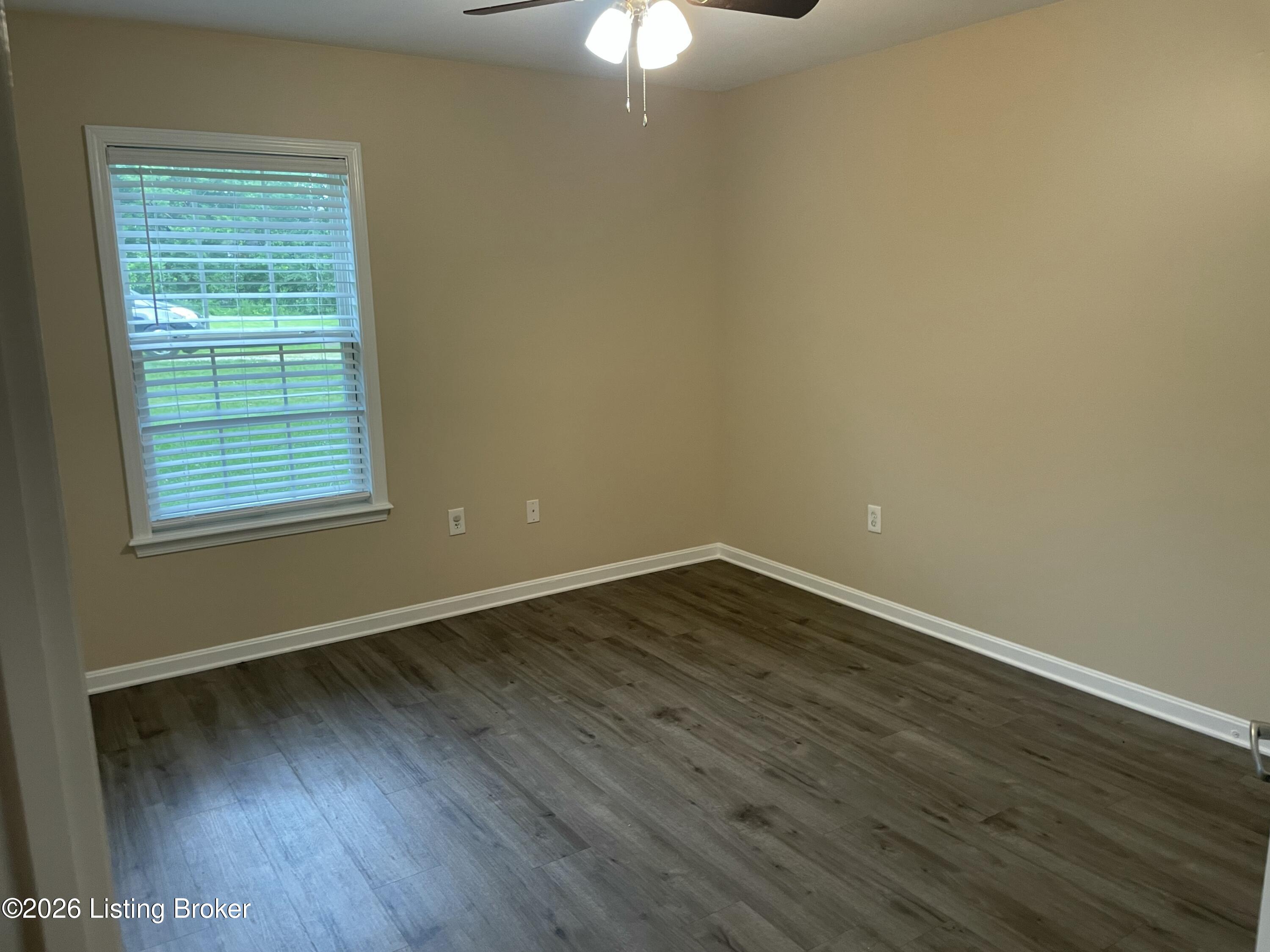 8832 Moody Road, Unit 103 Louisville, KY 40219 - Photo 16 of 31 IMG_8010