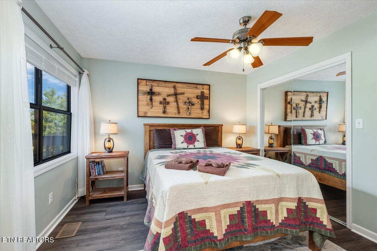 425 Stone Ridge Way Pigeon Forge, TN 37863 - Photo 14 of 46 14-Bedroom 1