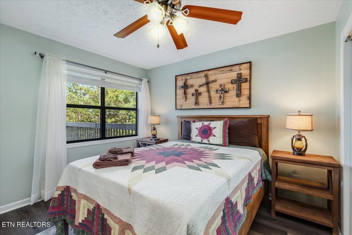 425 Stone Ridge Way Pigeon Forge, TN 37863 - Photo 15 of 46 15-Bedroom 1