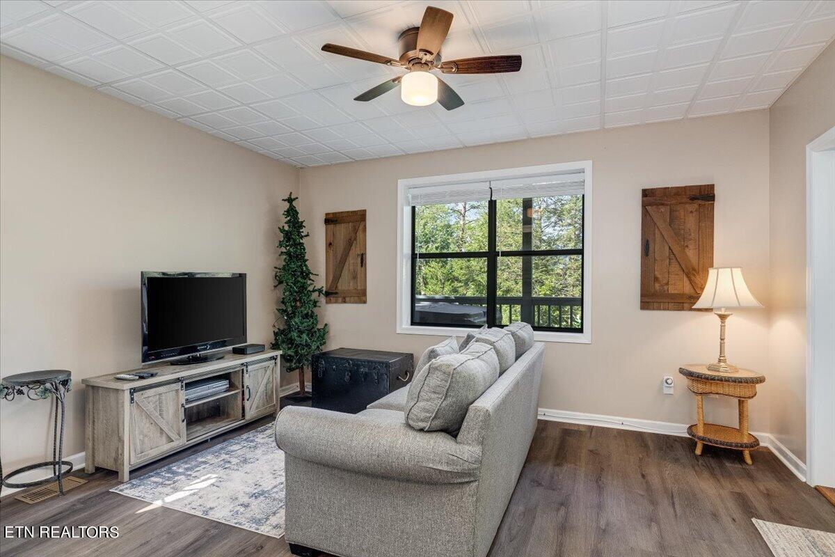 425 Stone Ridge Way Pigeon Forge, TN 37863 - Photo 28 of 46 28-Recreation Room