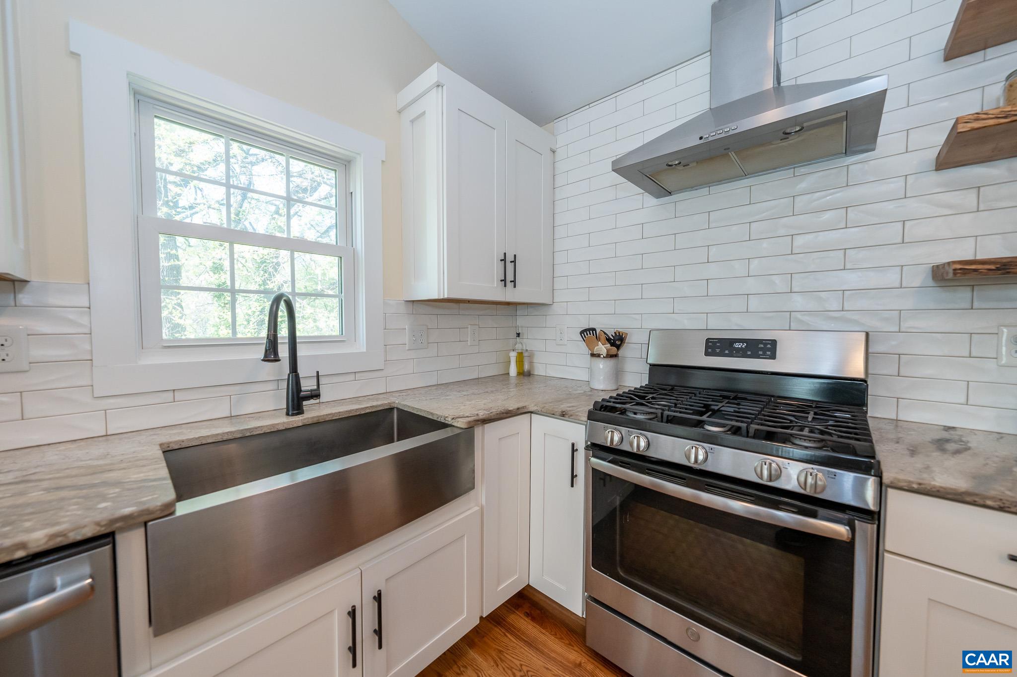 3876 Blenheim Road Charlottesville, VA 22902 - Photo 14 of 44 Gallery Image 14
