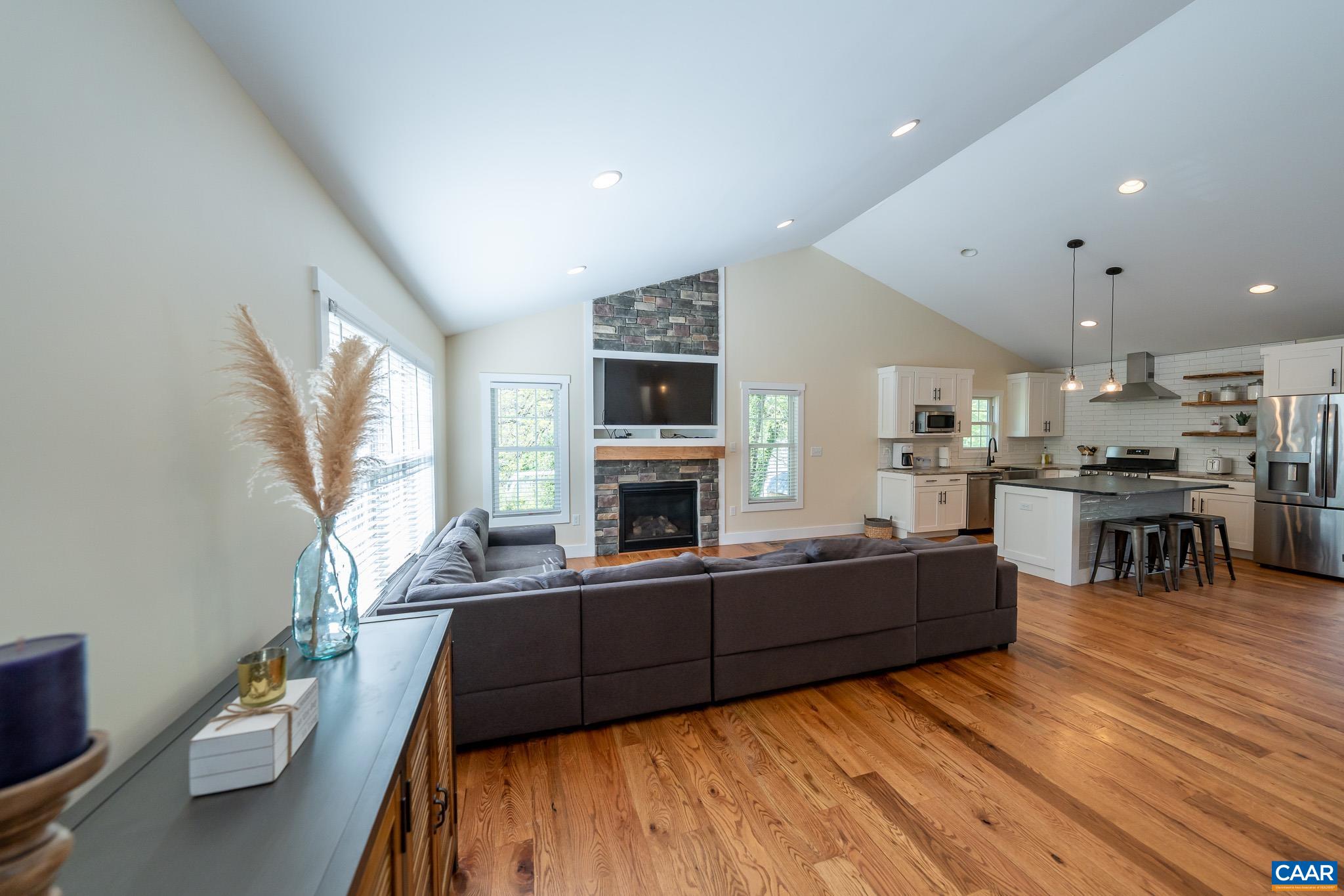 3876 Blenheim Road Charlottesville, VA 22902 - Photo 7 of 44 Gallery Image 7