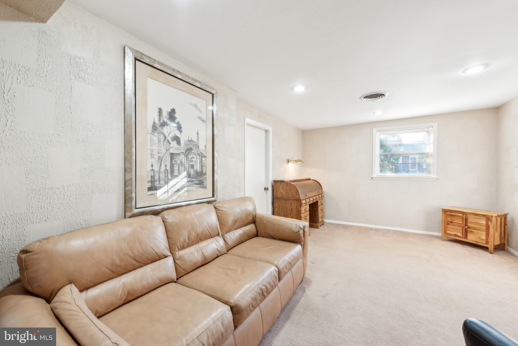 411 Achille Road Havertown, PA 19083 - Photo 26 of 34 Gallery Image 26