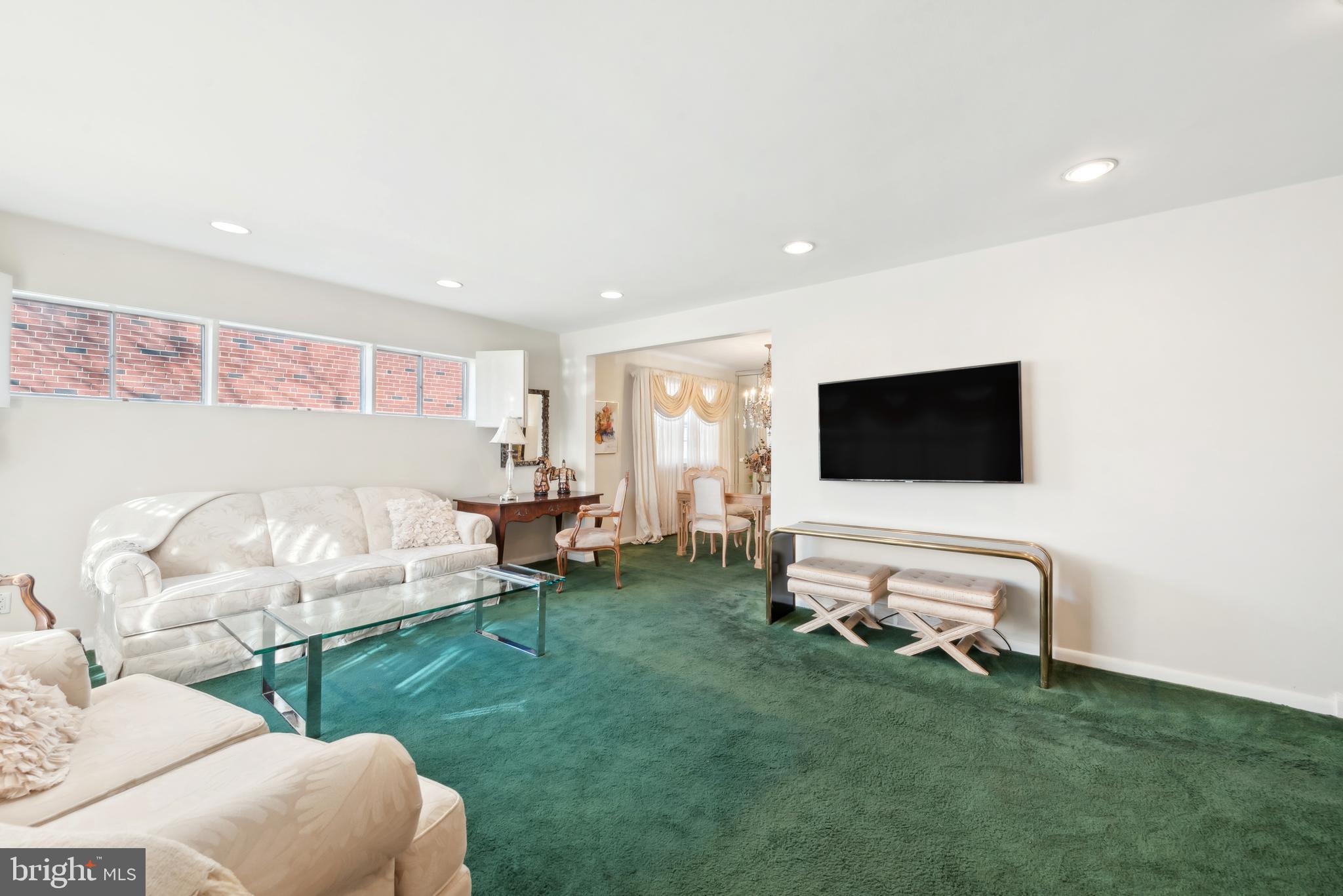 411 Achille Road Havertown, PA 19083 - Photo 4 of 34 Gallery Image 4