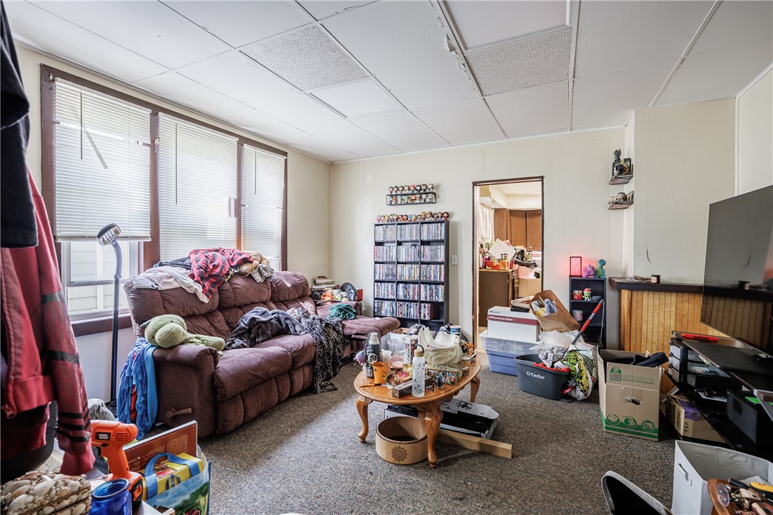 39 Austin Street, Unit 39 Rochester, NY 14606 - Photo 19 of 29 39 down- living room