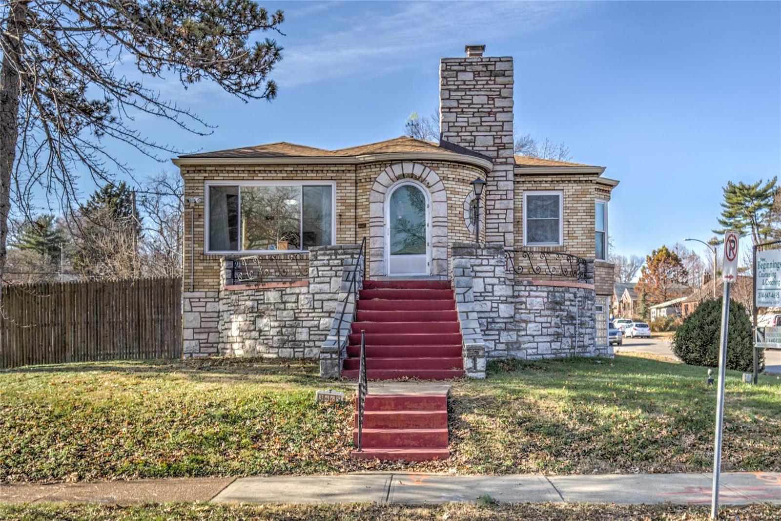 3465 Watson Road St. Louis, MO 63139 - Photo 1 of 26