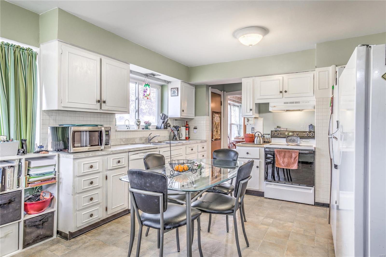 3465 Watson Road St. Louis, MO 63139 - Photo 11 of 26