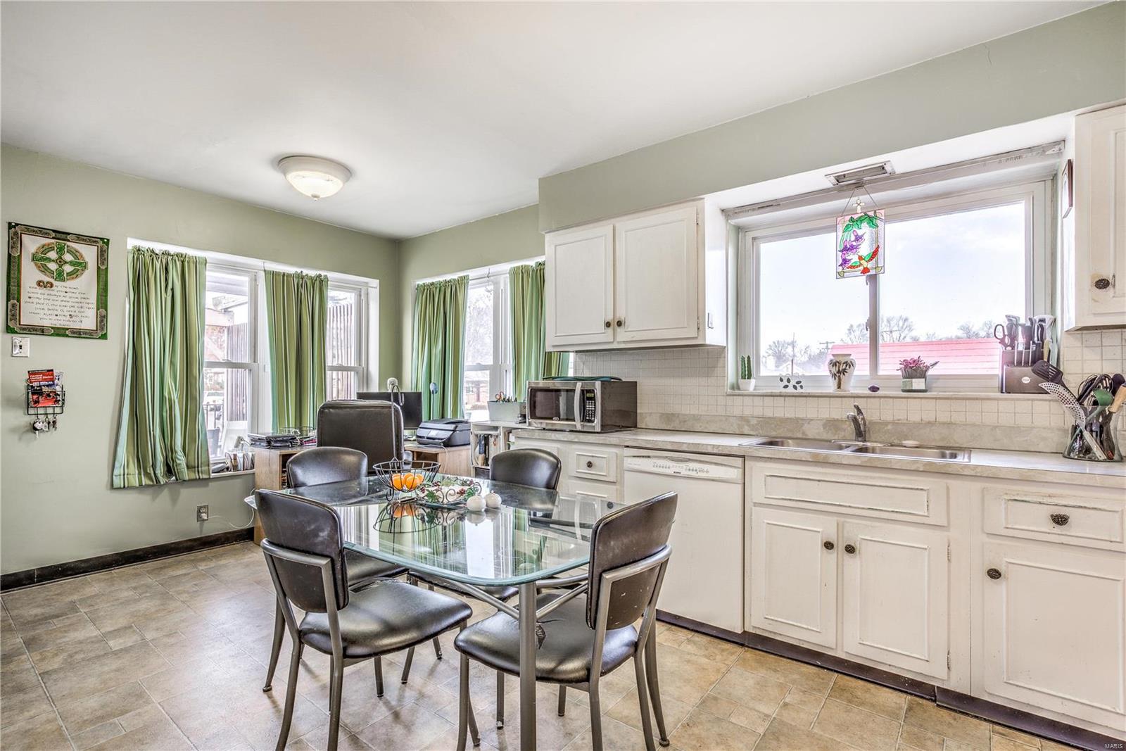 3465 Watson Road St. Louis, MO 63139 - Photo 12 of 26