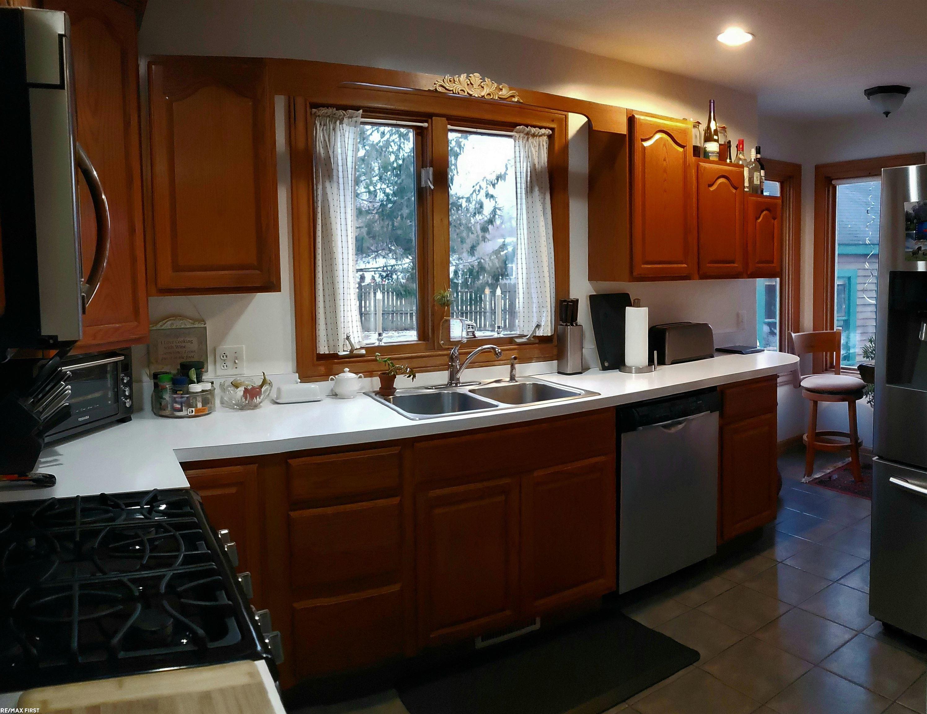 2331 Castor Road Goodells, MI 48027 - Photo 13 of 26 50107656-12.JPG