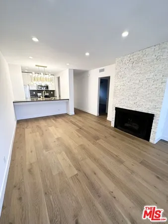 $3,375 | 141 South Clark Drive, Unit 421, West Hollywood, CA 90048