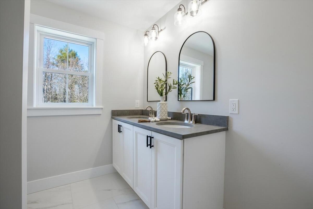321 Pownal Road Freeport, ME 04032 - Photo 94 of 114 095-2026-04-07_Heather Roy_321 Pownal Rd